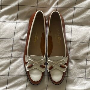 Salvatore Ferragamo Tassle Leather Loafers Size 10AA (narrow)